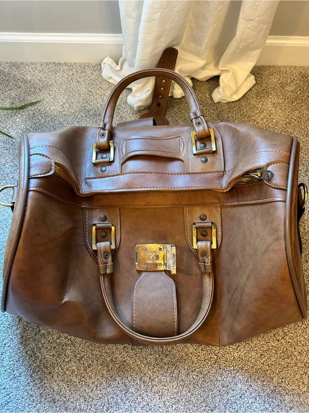 Invicta Tan Leather Duffel Bag with Brass Hardware